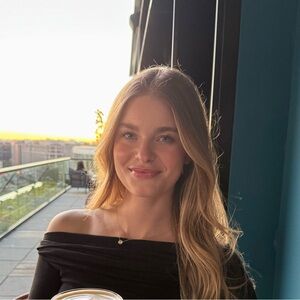 Meet your Posher, Jenna